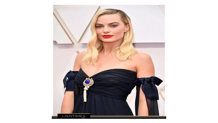 Η Margot Robbie παρέδωσε μαθήματα στυλ στους δρόμους του Παρισιού