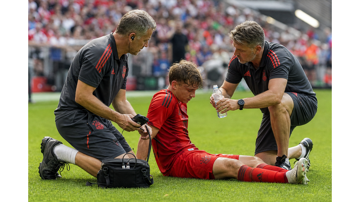 Jamal Musiala suffers consecutive medical incidents during Bayern Munich friendlies