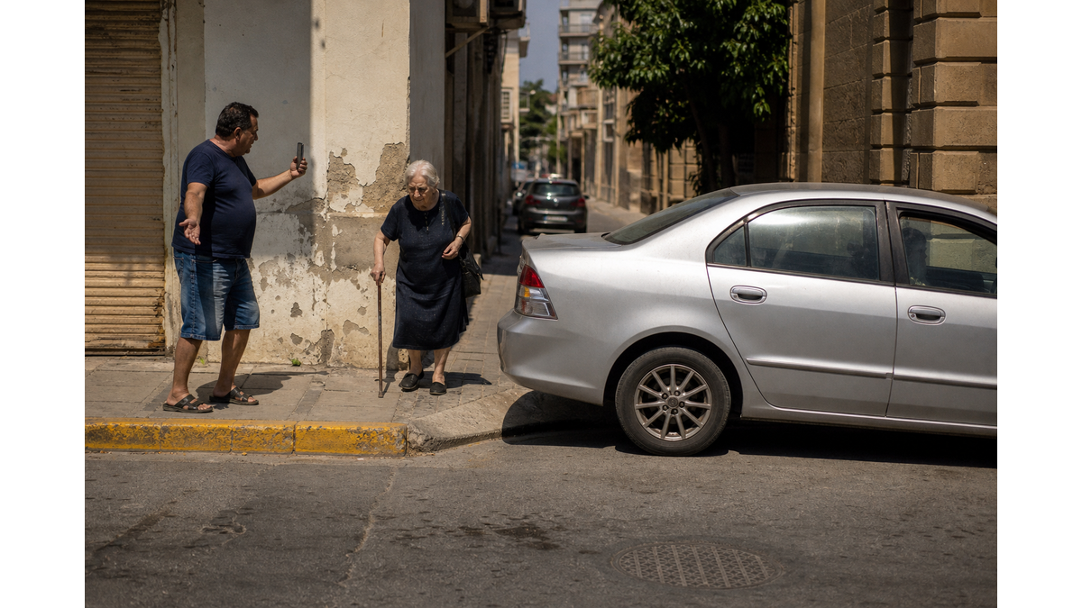 Αντιδράσεις στα μέσα κοινωνικής δικτύωσης για παράνομη στάθμευση στην Κύπρο