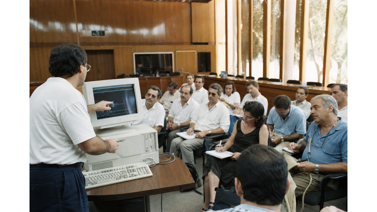 Cyprus celebrates the 31st anniversary of the arrival of the internet