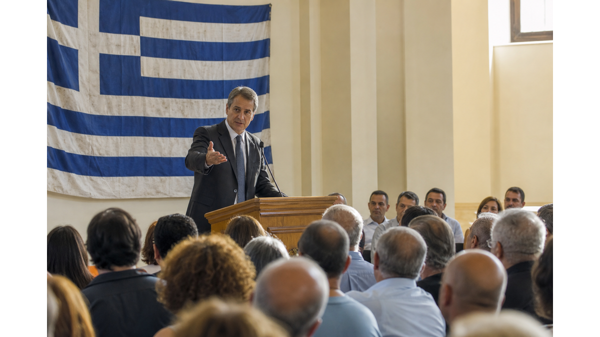 Greek Prime Minister Mitsotakis meets with Lebanese President Aoun in Athens