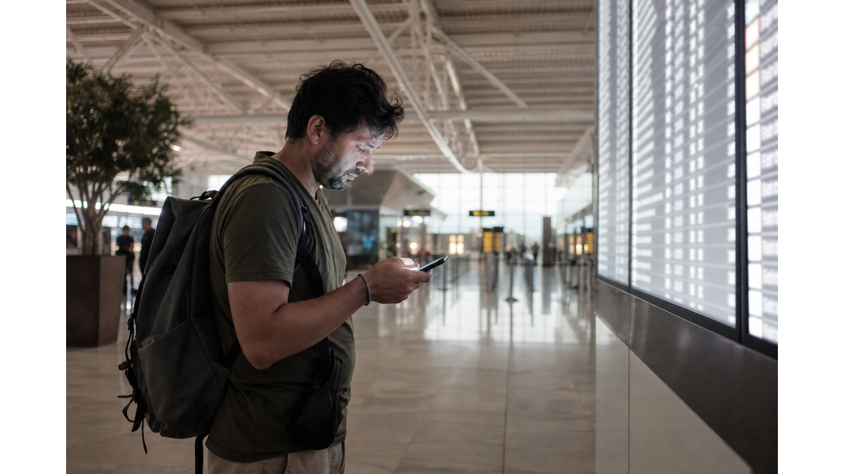 UK air traffic control failure causes flight disruptions for Cyprus