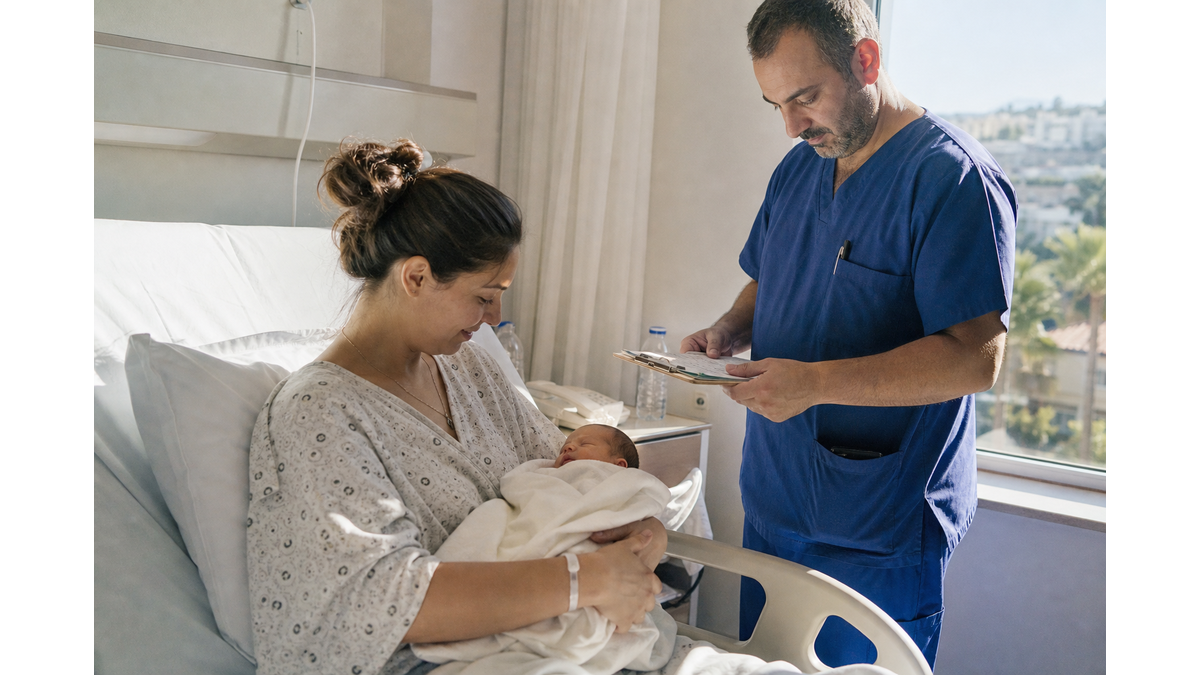 Record-breaking birth follows 22-year embryo cryopreservation
