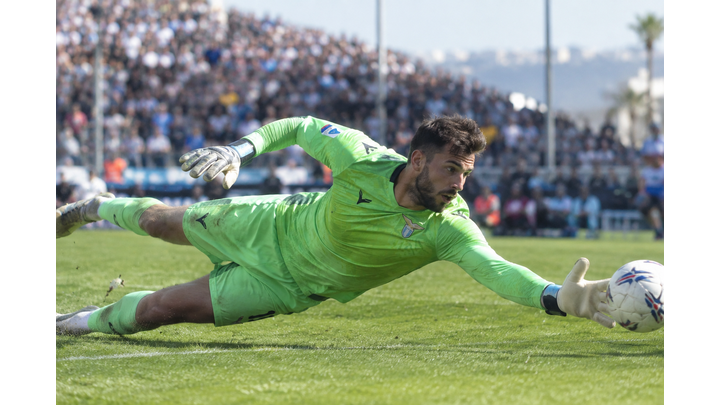 Lazio defeats Venezia 2-0 with strong performance from Mandas