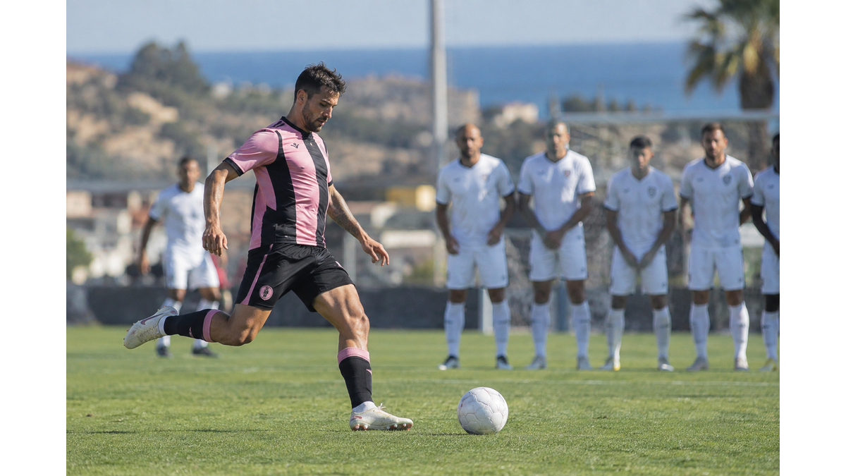 Lionel Messi scores 930th career goal in Inter Miami draw