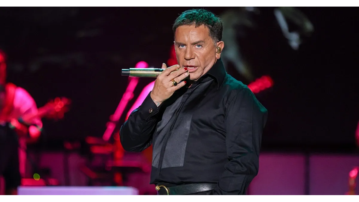 Greek singer Stelios Dionysiou recovering after surgery